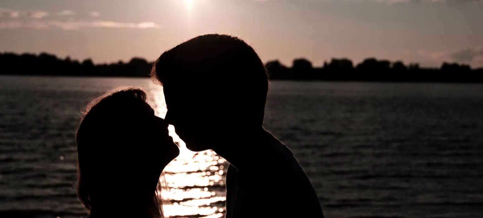Why Modern People Are Choosing Casual Relationships Over Serious Ones