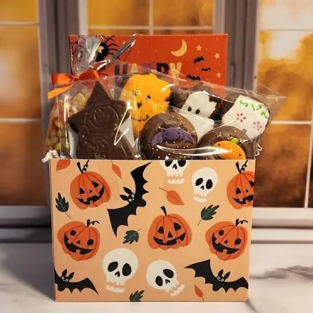 Halloween Spirits vs Ghosts 2026: Trends, Beliefs and Pop Cultur