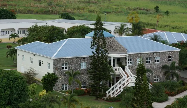 Accredited Caribbean Medical Schools: A Complete Guide for Future Medical Students