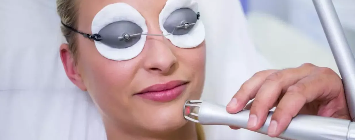 Comparing Laser Treatment, Microneedling and CO2 Resurfacing in Cape Town