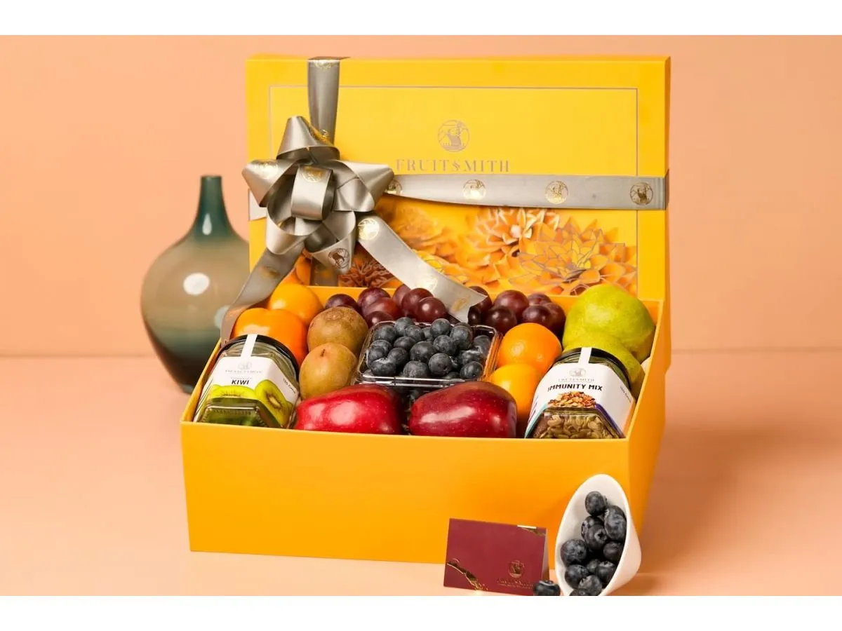 Gift Fruit Baskets and Luxury Fruit Hampers for Every Occasion