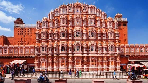 Exploring Jaipur's Splendor: The Ultimate Car Sightseeing Experience