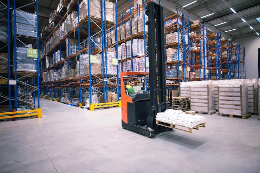 Improving Warehouse Capacity with Industrial Pallet Racking for Better Storage