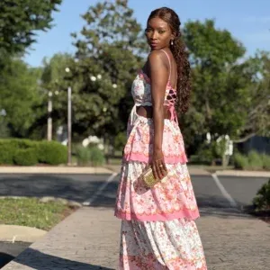 Petite Summer Dresses 2026: Florals, Prints & Plain Styles Compared