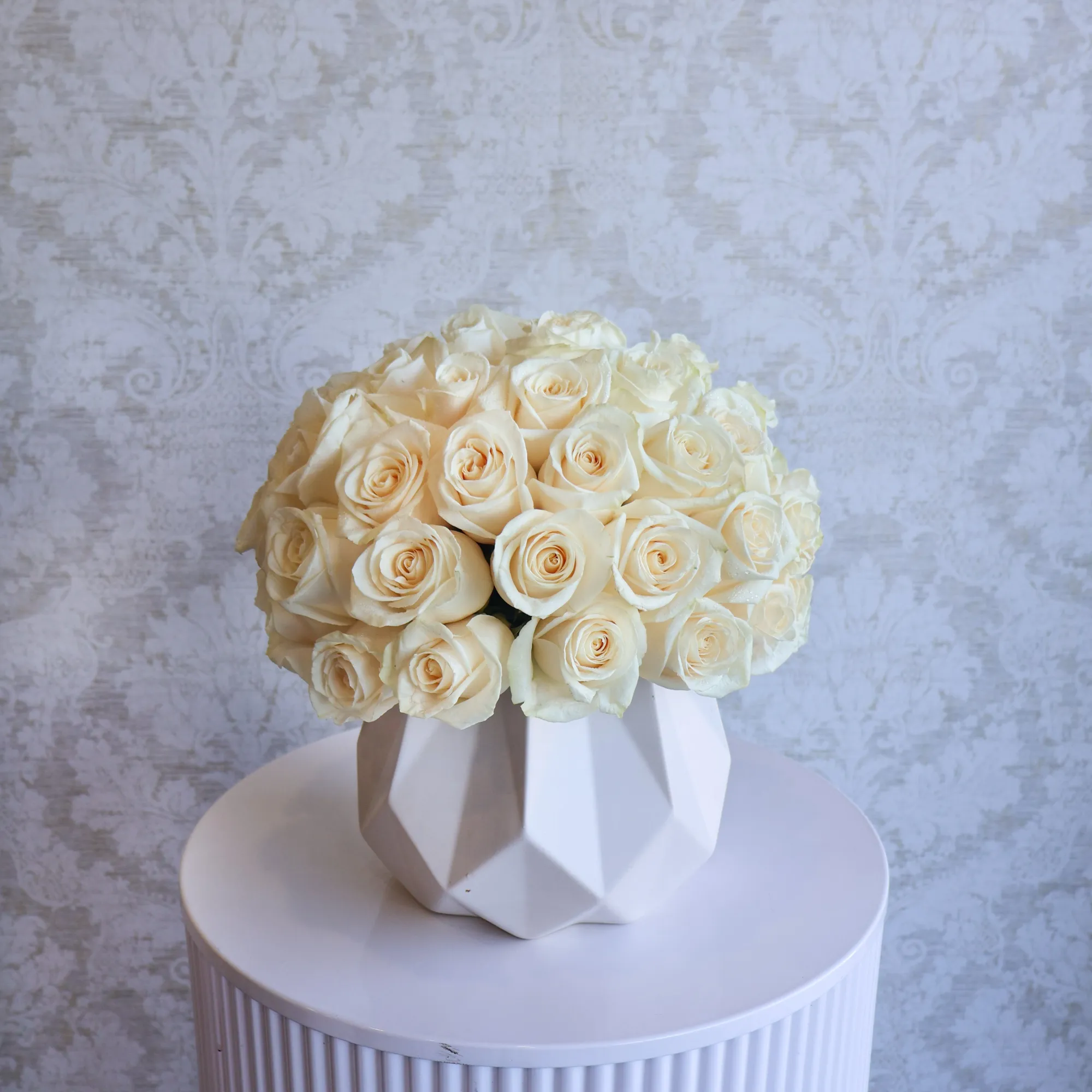 How to Buy White Roses Flower Bouquet Online for Any Occasion