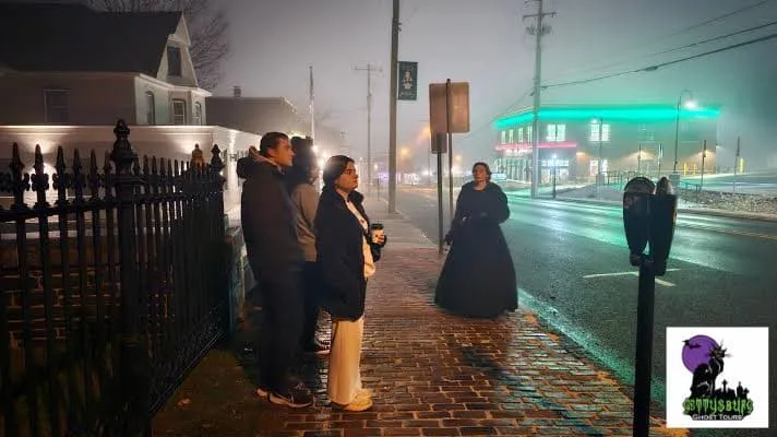 Discover Seasonal Legends on a Chilling Gettysburg Christmas Ghost Tour