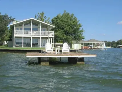 Benefits of Hiring a Local Lake LBJ Custom Home Builder