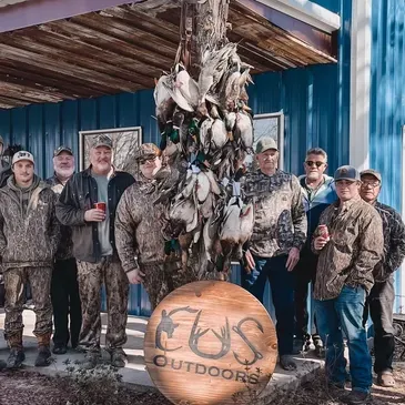 Private Land vs. Public Land: Which Is Better for a Guided Duck Hunt in Arkansas?