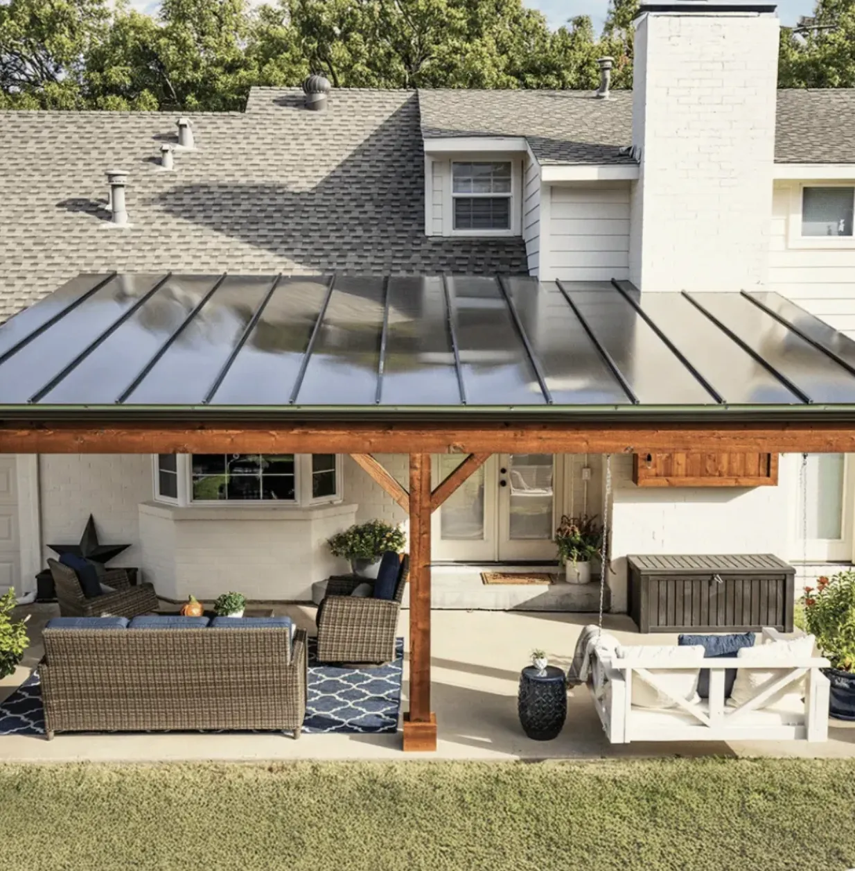 Best Permanent Pergola Cover Options for Year Round Outdoor Living