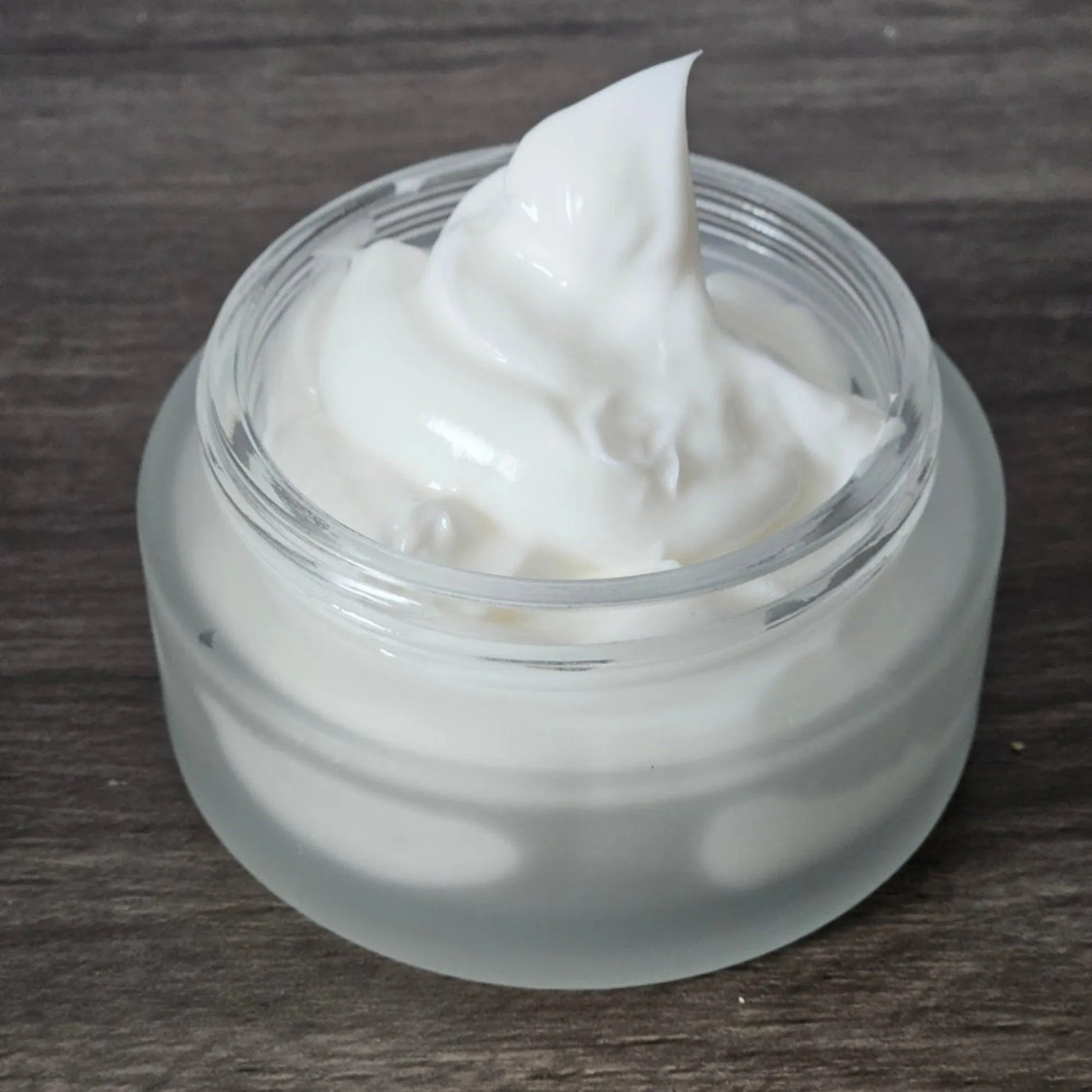 Goat Milk Face Moisturizer That Keeps Dry Skin Feeling Soft