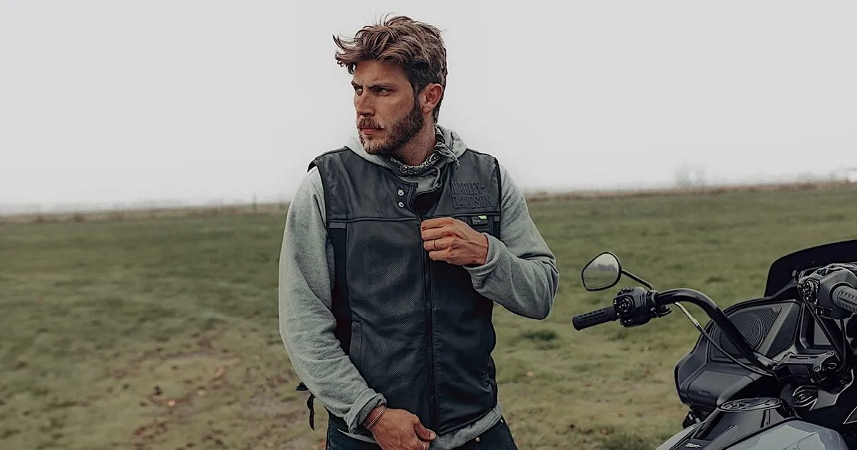 Why Does My Riding Vest Feel Tight Around the Shoulders?