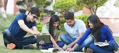 Why the Best Management Colleges Are Adopting Technology for Teaching