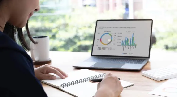 Google Ads Consultant Dubai: When Should You Hire One?