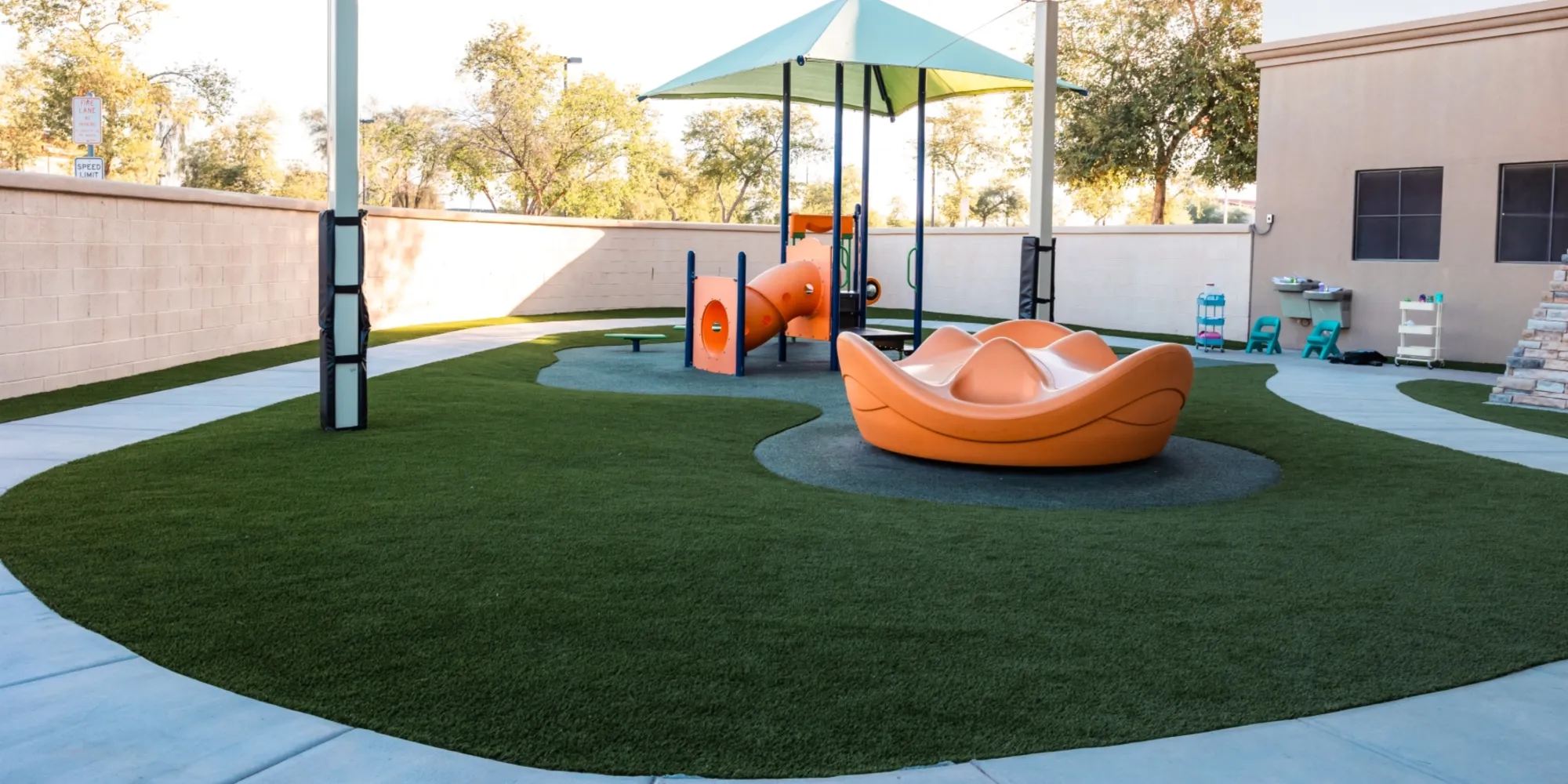 How to Keep Artificial Grass for Playgrounds in Phoenix Cool and Safe for Kids