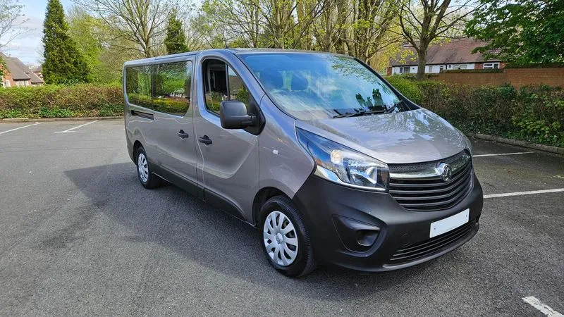 How to Choose the Right 9 seater van for sale for Your Needs