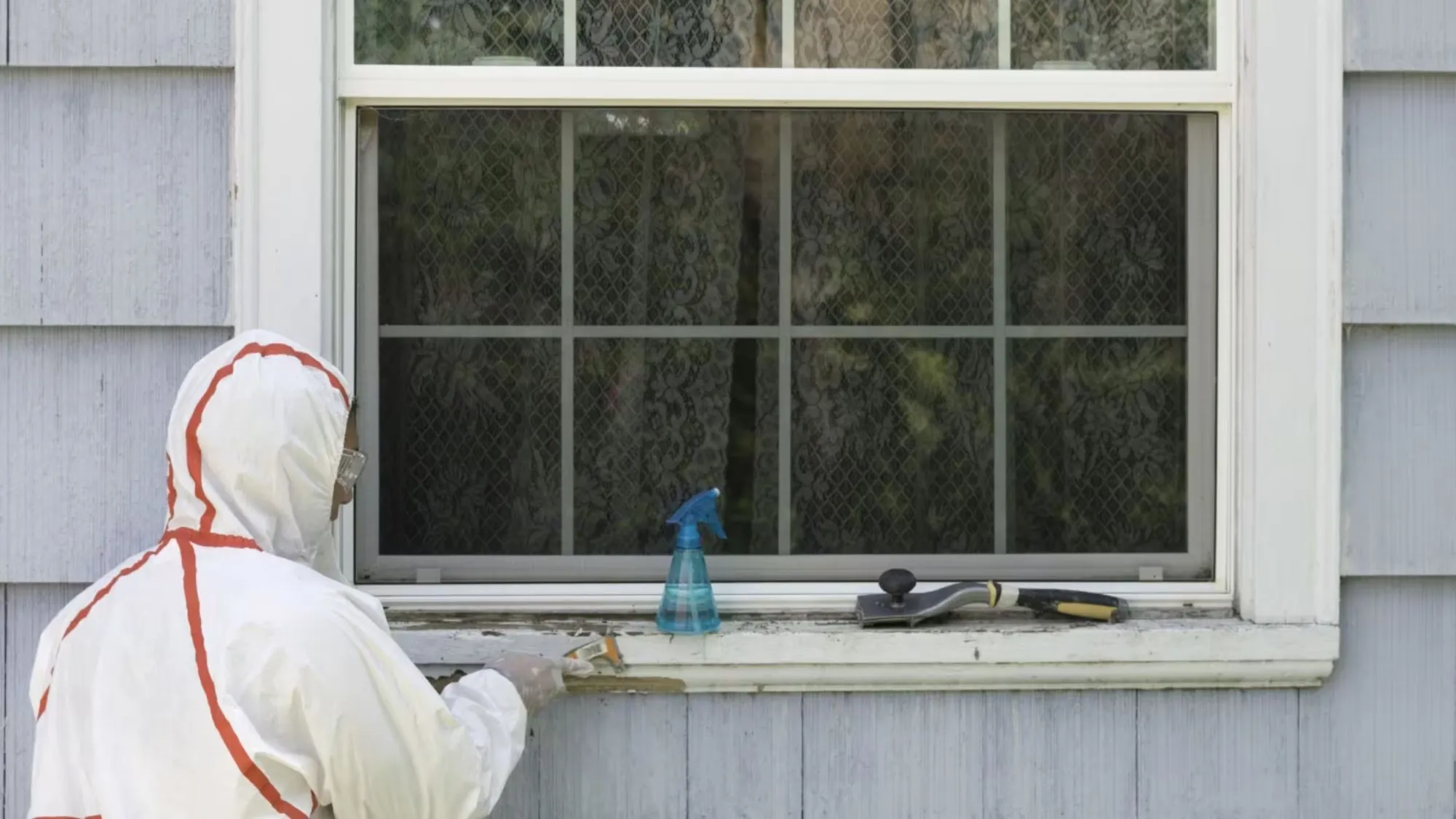 How Can Lead Paint Removal Address Risks in Older Properties?