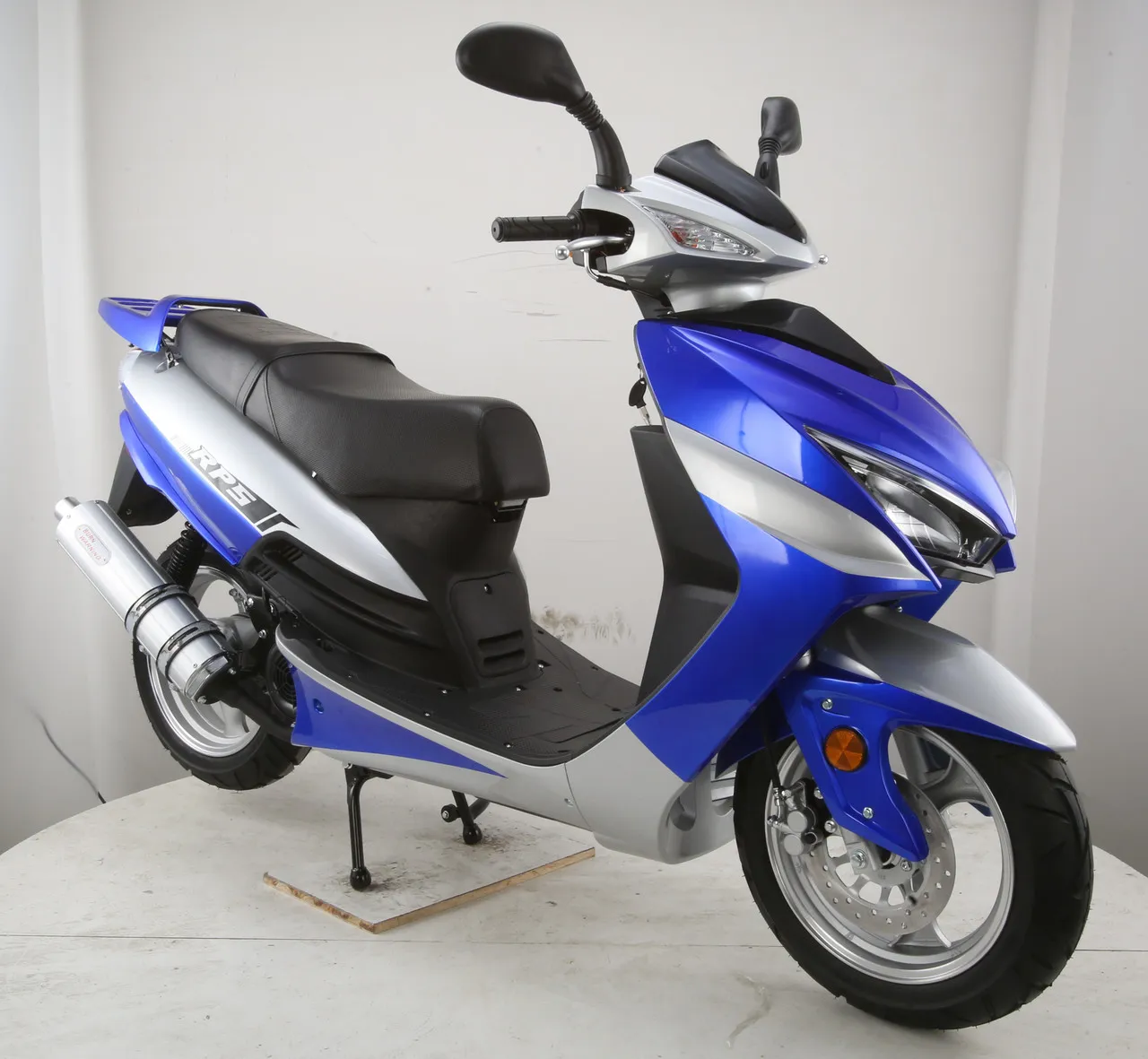 Simple Guide to Finding the Right Moped for Short Distance Travel
