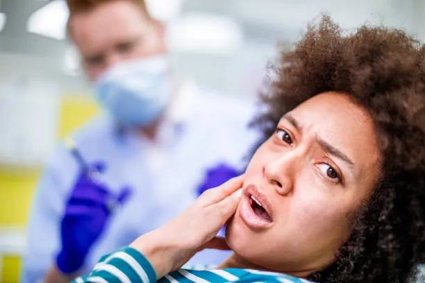 Which Dental Symptoms Should Prompt an Emergency Visit Rather Than a Routine Appointment?