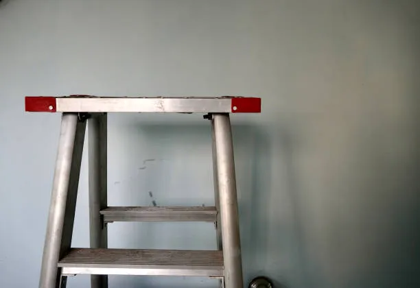 Step Ladder for Home Use Features to Consider Before Buying