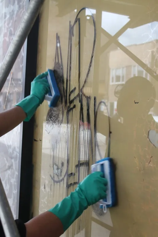 Graffiti Remover Selection Guide: How to Choose the Right Product for Different Surfaces