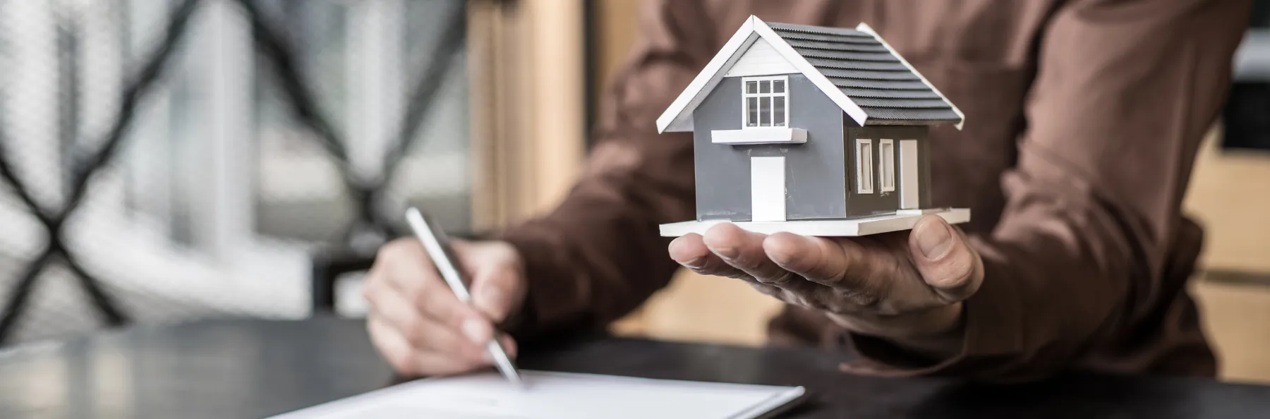 Gilbert Rental Owners: What Should a Property Manager Handle?