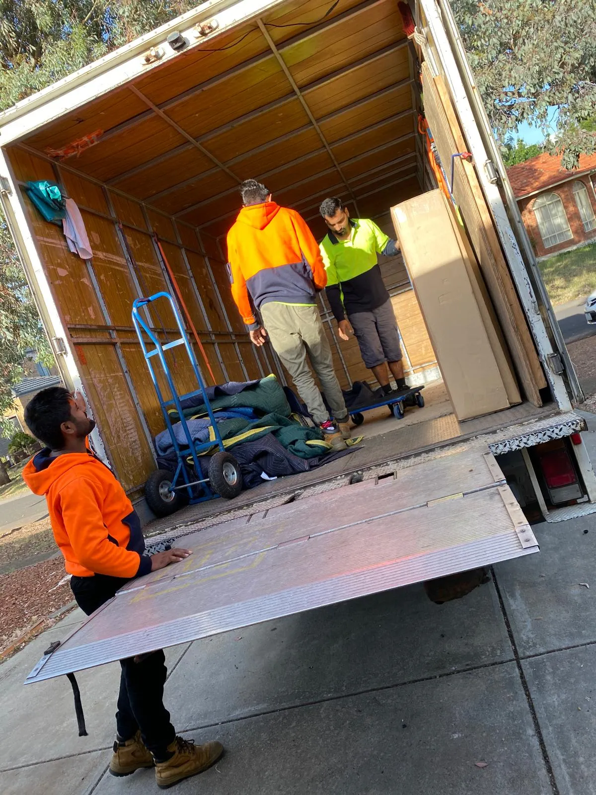 What Happens on Moving Day? A Step-by-Step Guide