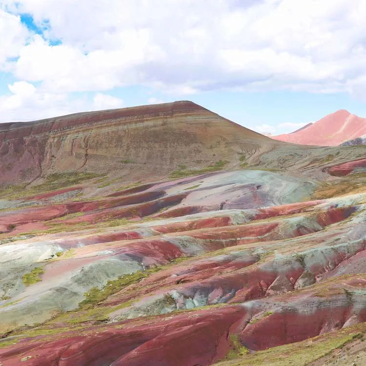 Environmental Story Behind Rainbow Mountain's Colors