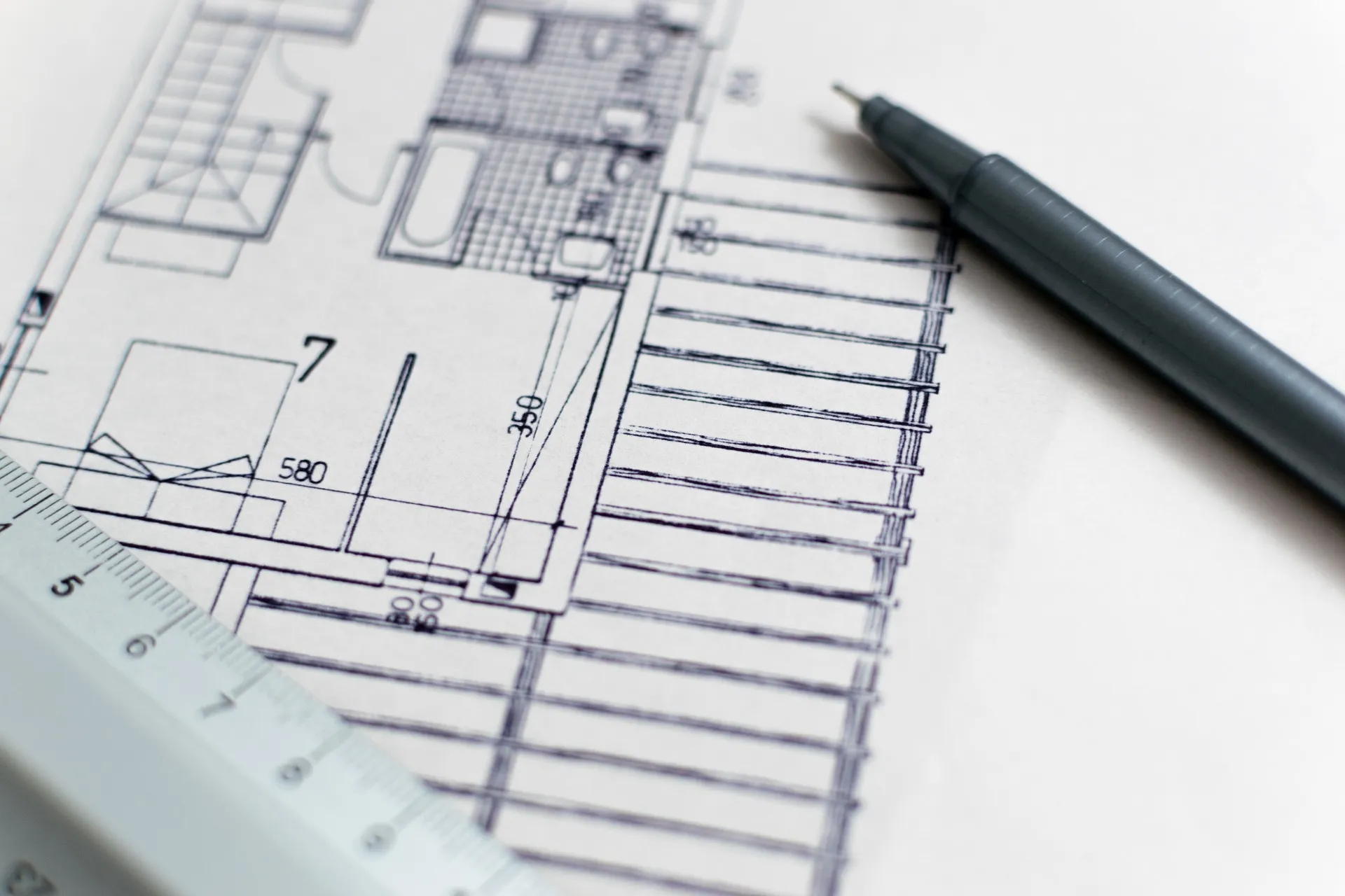 How to Design a Low-Maintenance Home Interior in Pune: Practical Choices That Save Time and Effort