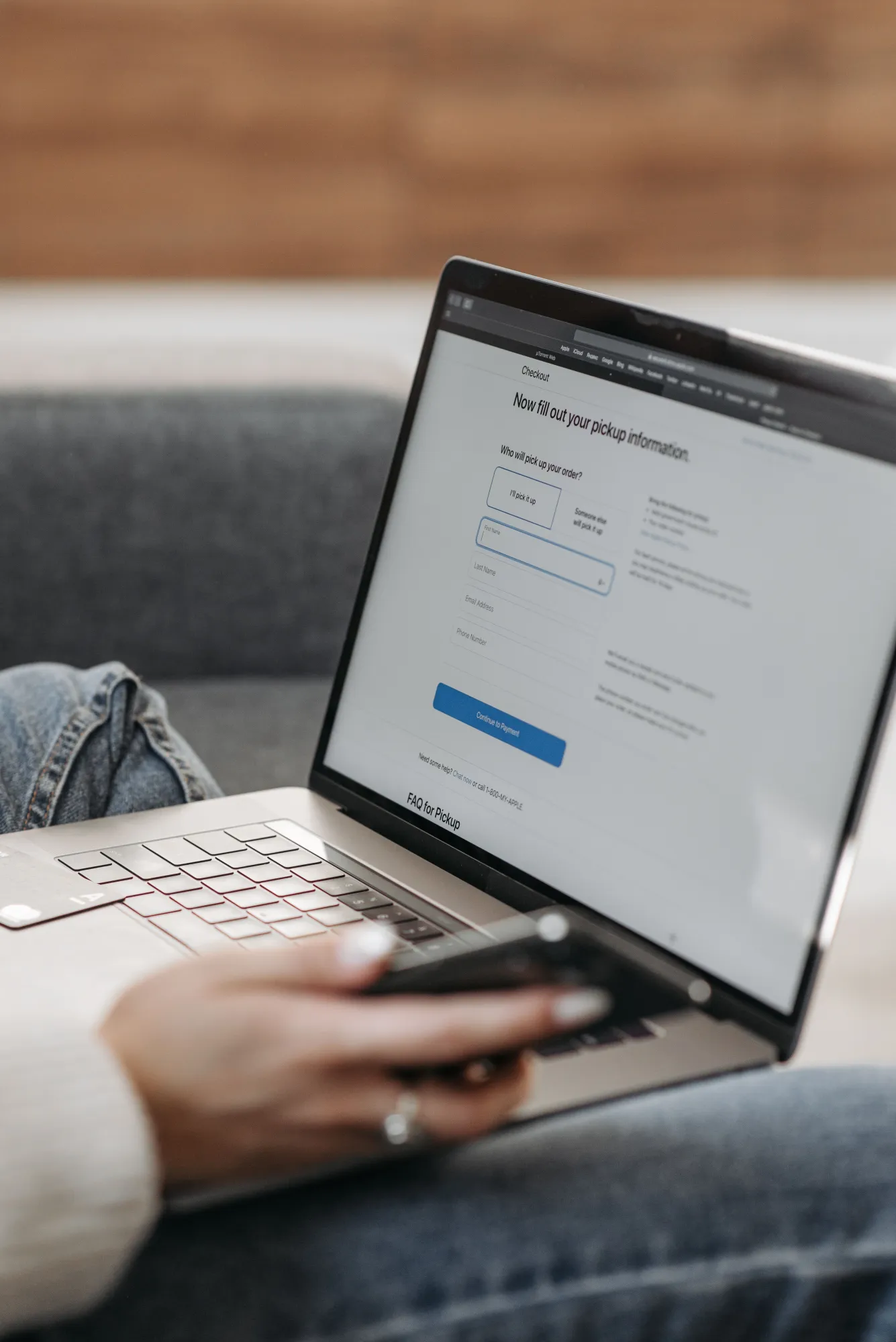 How to Make an Informed Choice When Exploring Payday Loans Online