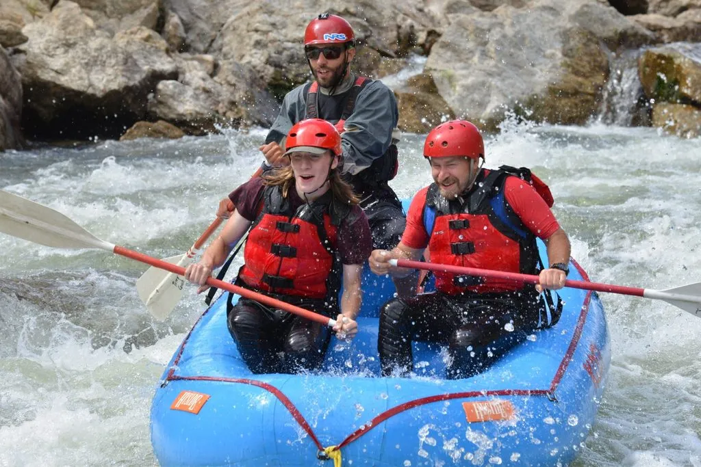 Fall Foliage and Floating: Why September Is One of Colorado’s Most Scenic Rafting Months
