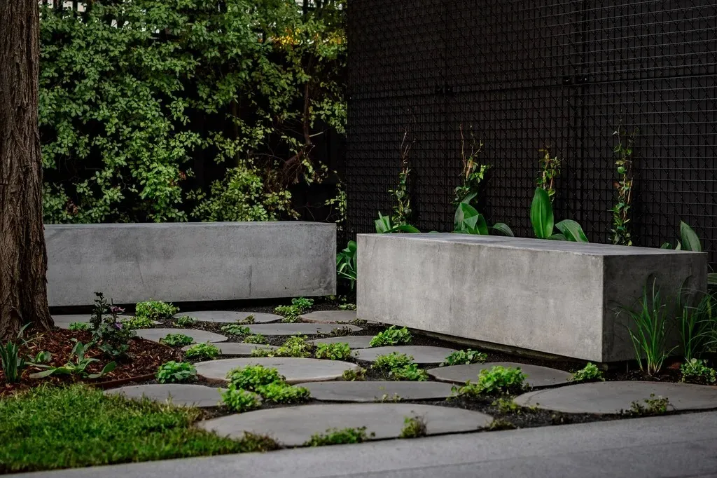 Layered Garden Design: How to Combine Trees, Shrubs and Ground Covers