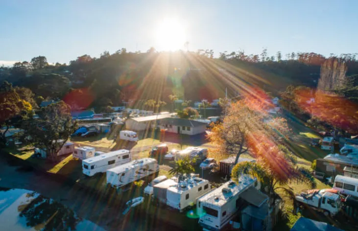 What Can You Expect From a Luxury RV Resort Stay by the Water