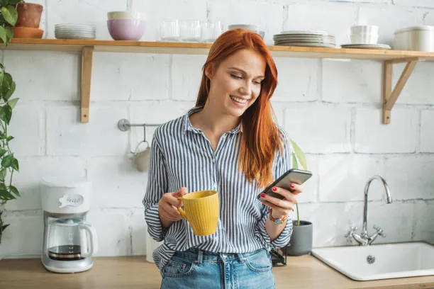 Everything to Know About Free Phone Altus and Lifeline Benefits