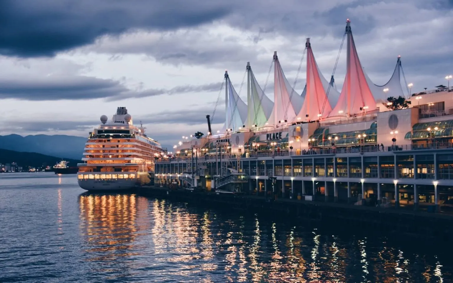Tired of Sightseeing Tour Restrictions in Vancouver? Try a Charter Bus