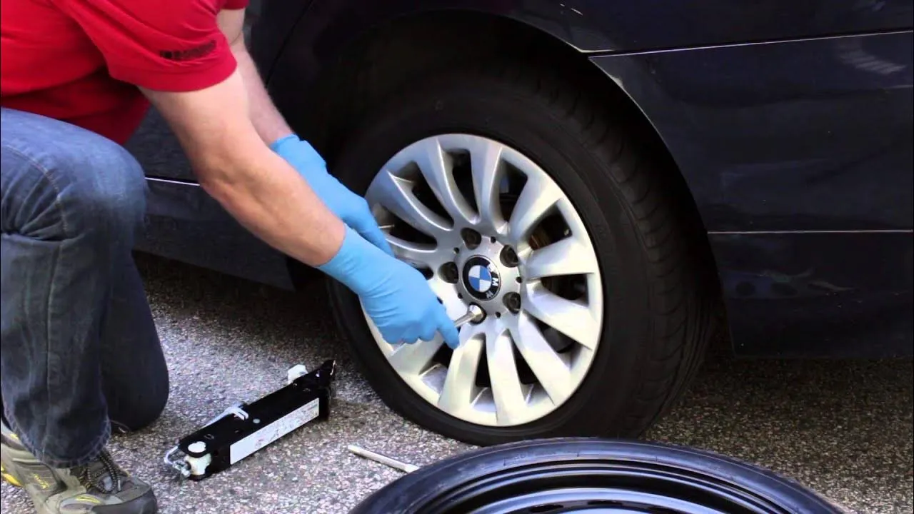 Flat Tyre but No Spare Wheel? What to Do If Your Car Has Run-Flat Tyres or a Repair Kit