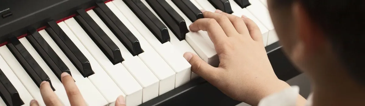 Piano Lessons for Beginner Kids: A Parent’s Guide to Starting Well