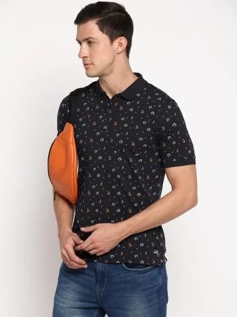 Buy Mens Black Polo Neck tshirt Online in India | Lee