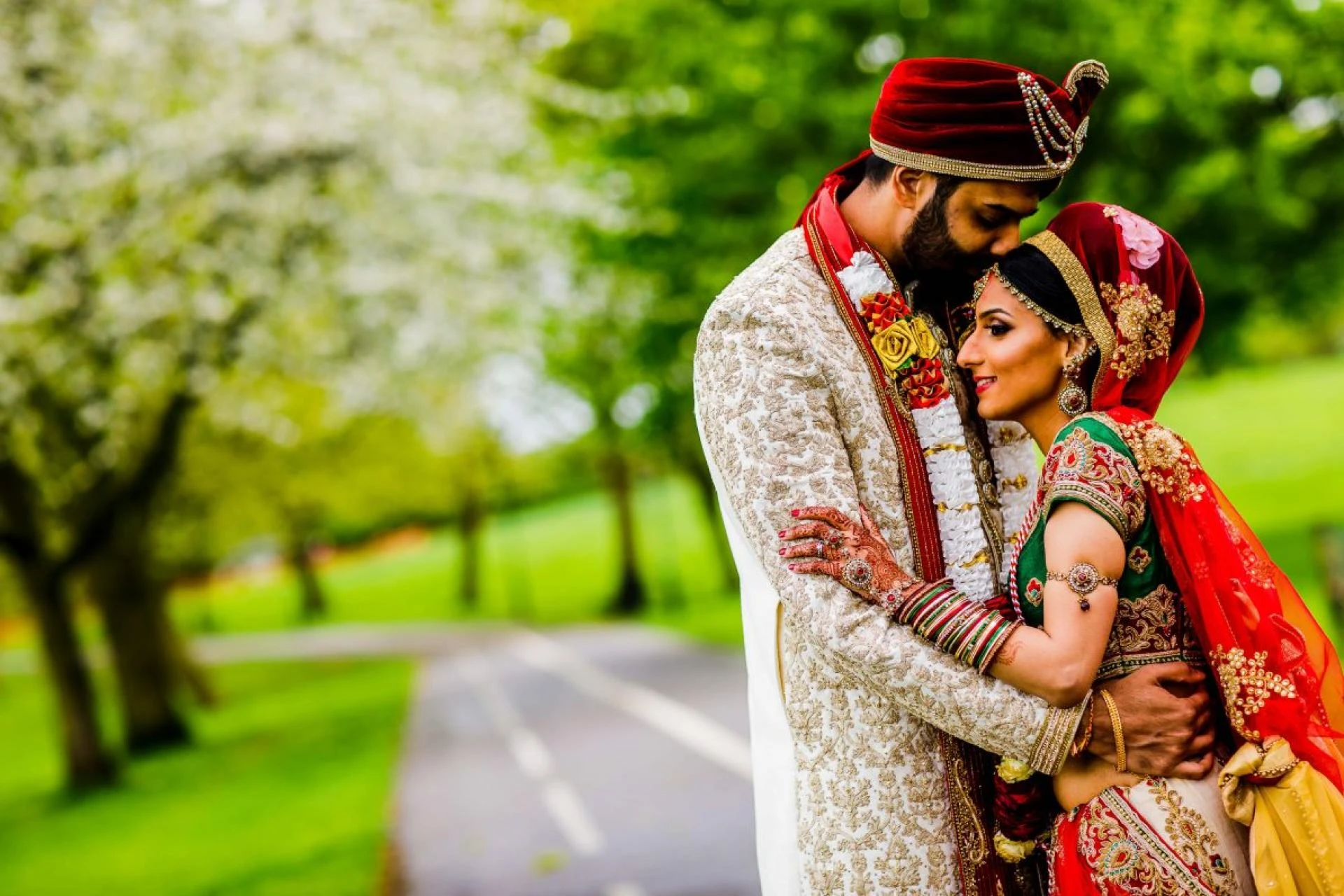 What Should Hire a Photographer for an Asian Wedding Video?