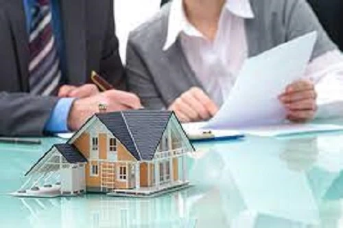 What should I look for in an estate planning lawyer in Westlake?