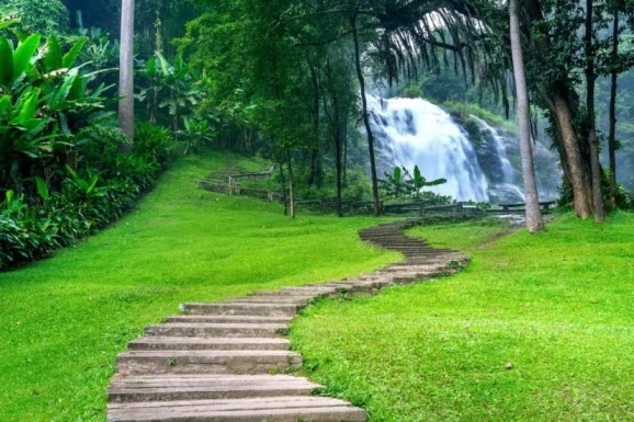 Kerala's Hidden Gems: Enchanting Honeymoon Resorts You Must Explore