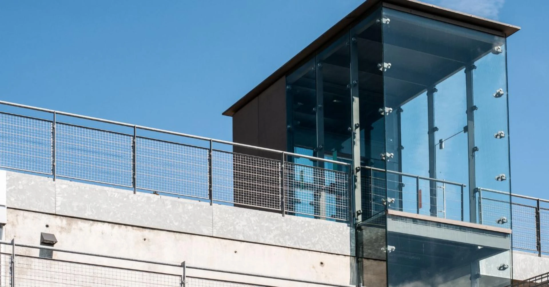 7 Tactics to Generate Roofing Leads