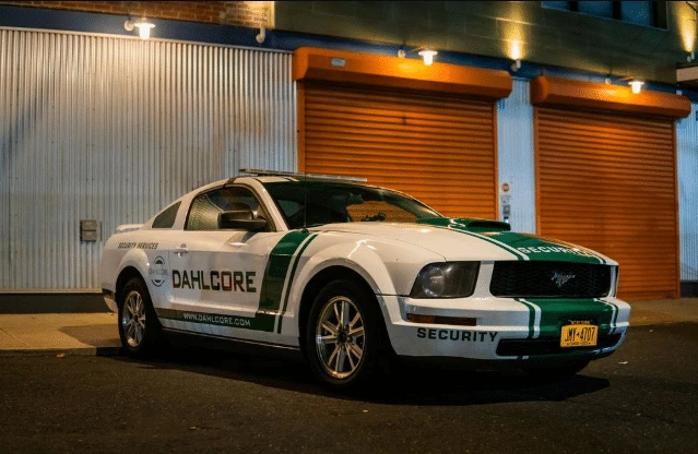 How to Choose Guard Services for Your Business