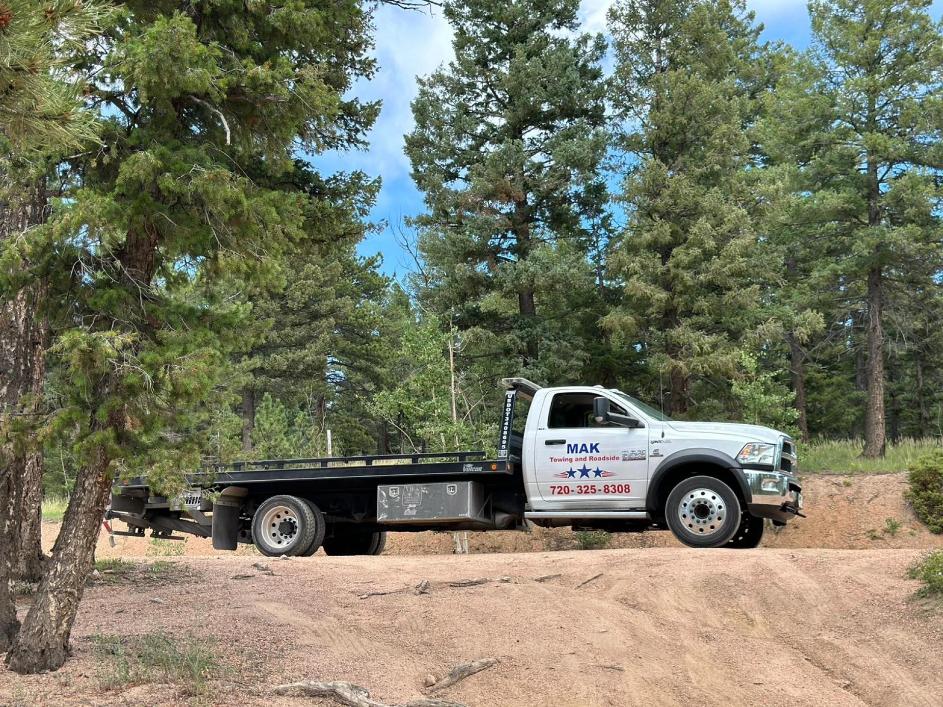 Seeking Reliable Towing Services in Greenwood Village Co?