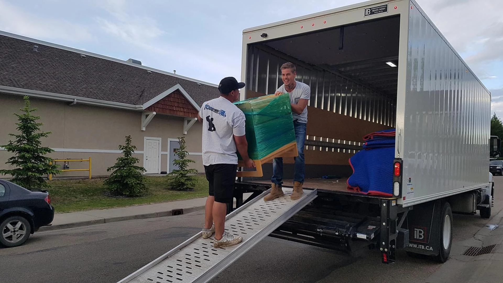 Essential tips While Using Moving Services for Your Transportation