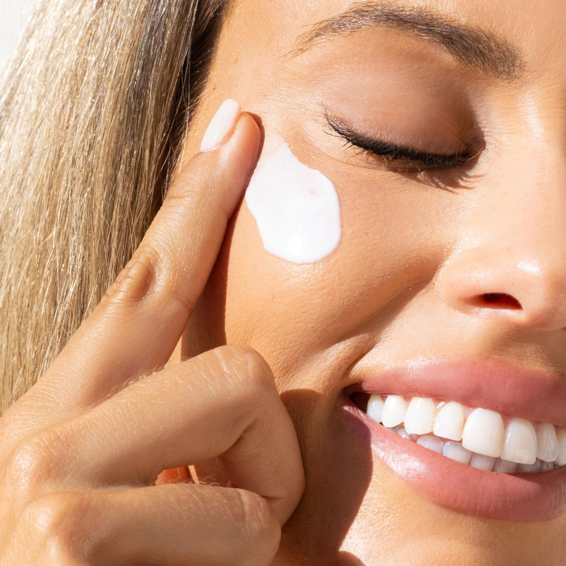 6 Tips to the Perfect Skincare Transition Into Fall