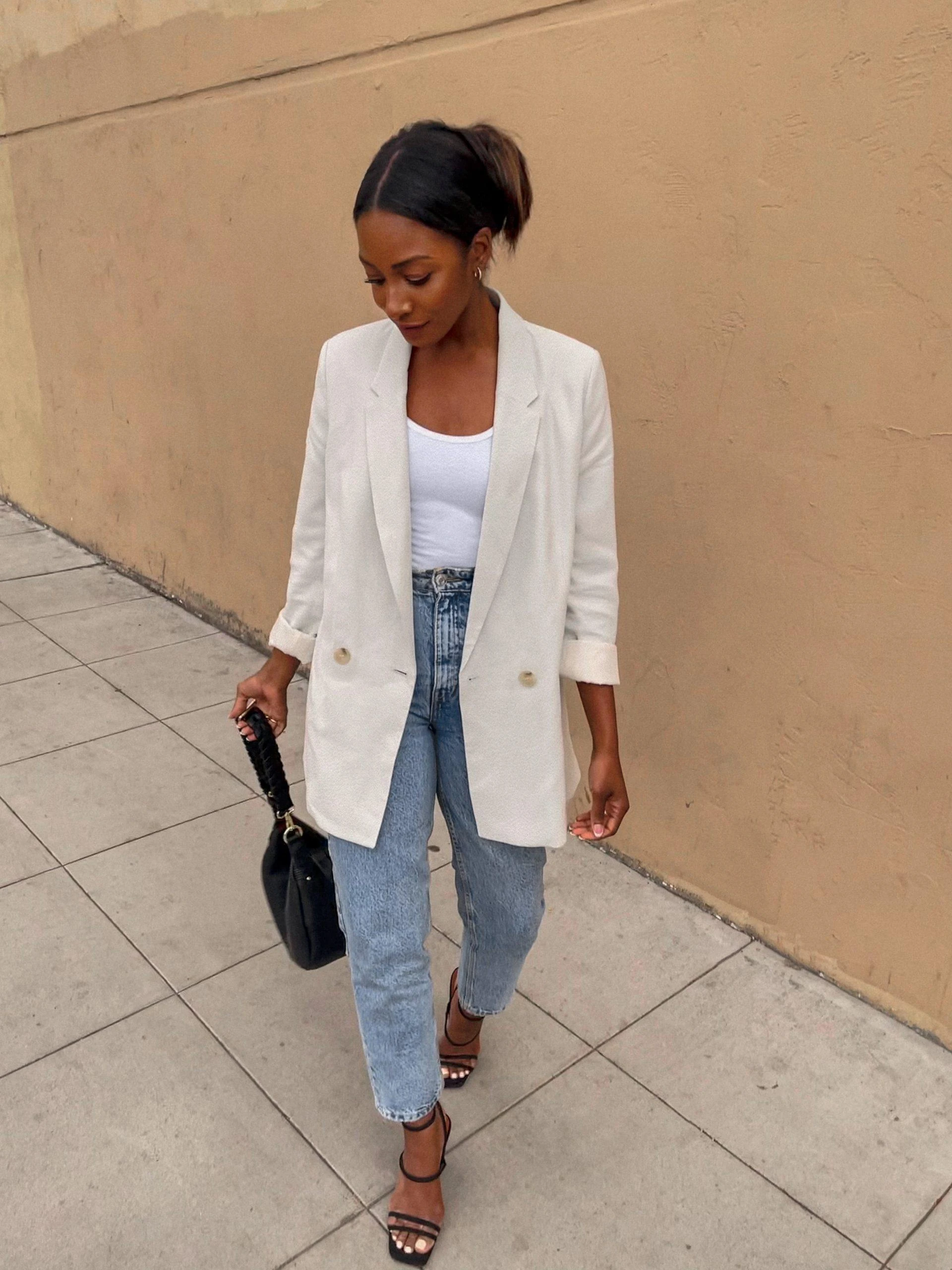 How To Dress When You Are Short Or Petite?