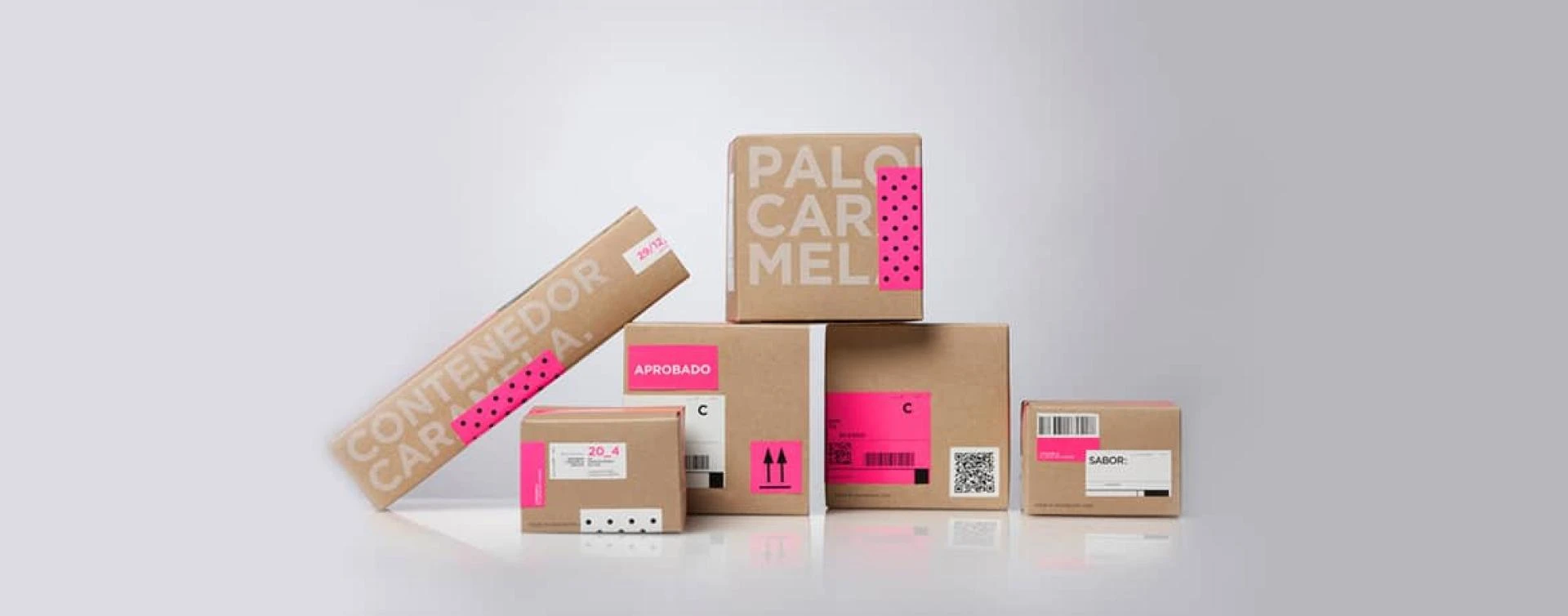 Induce a luxurious appeal to products by opting custom packaging boxes made from rigid material.
