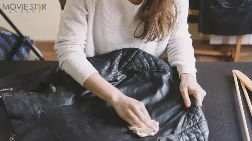 Maintaining the Timeless Appeal: How Often Should Your Men's Leather Jacket Be Washed?