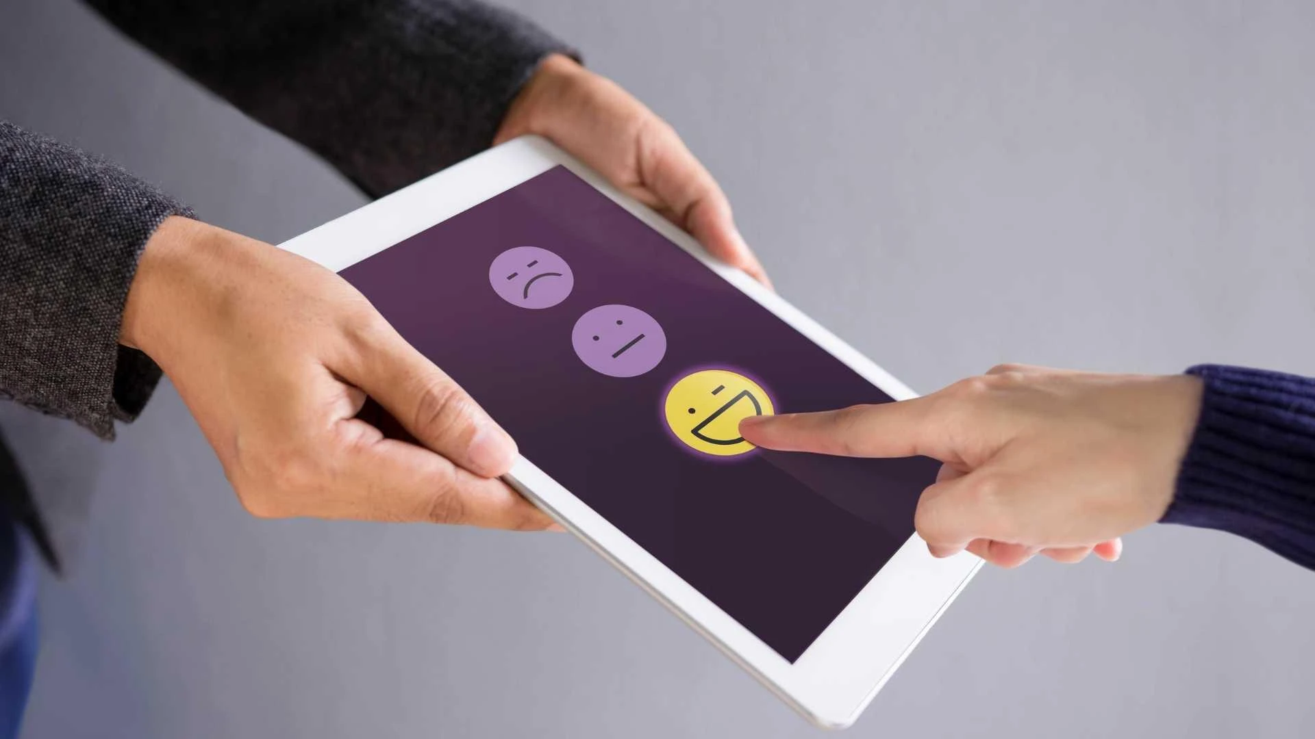 Ways to Enhance Customer Experience in Pharmaceutical Industry