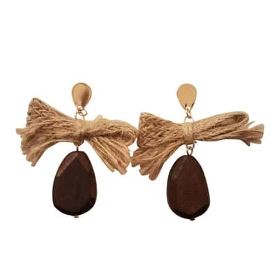 Two Common Types Of Jewelry Items Preferred By Women